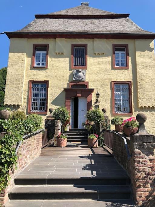 Charmante Ferienwohnungen auf Reitstall Wasserburg Anstel - ein Ort zum Wohlfühlen und Entspannen Rommerskirchen Exterior foto